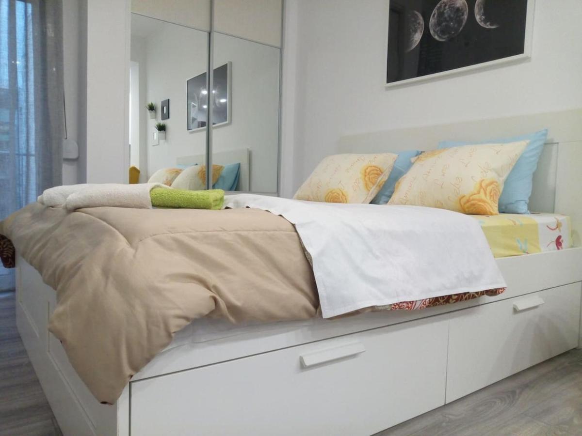 Cozy Studio Near Victoria Metro Station Athen Eksteriør billede