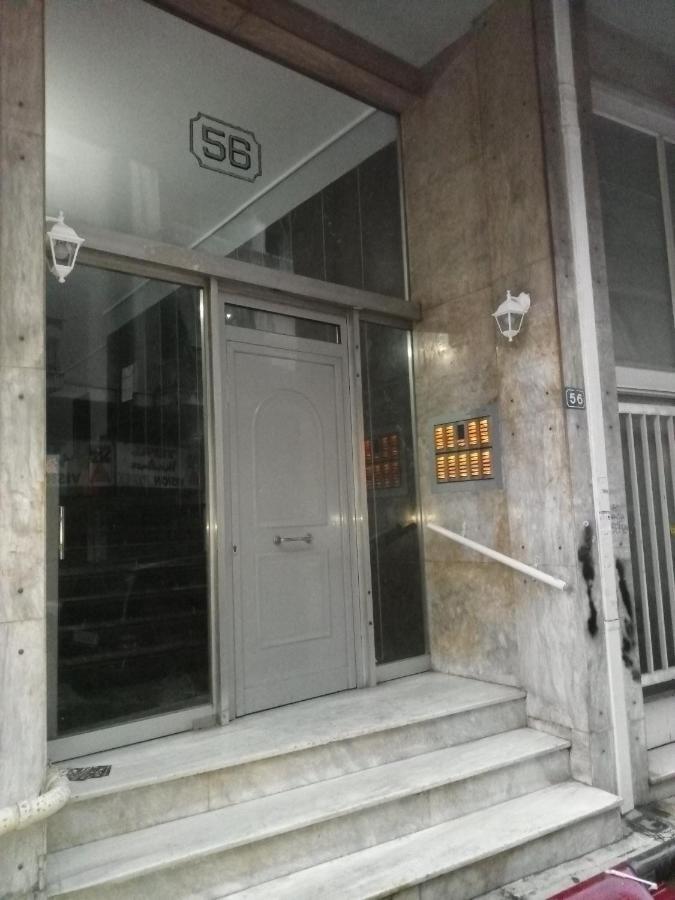 Cozy Studio Near Victoria Metro Station Athen Eksteriør billede