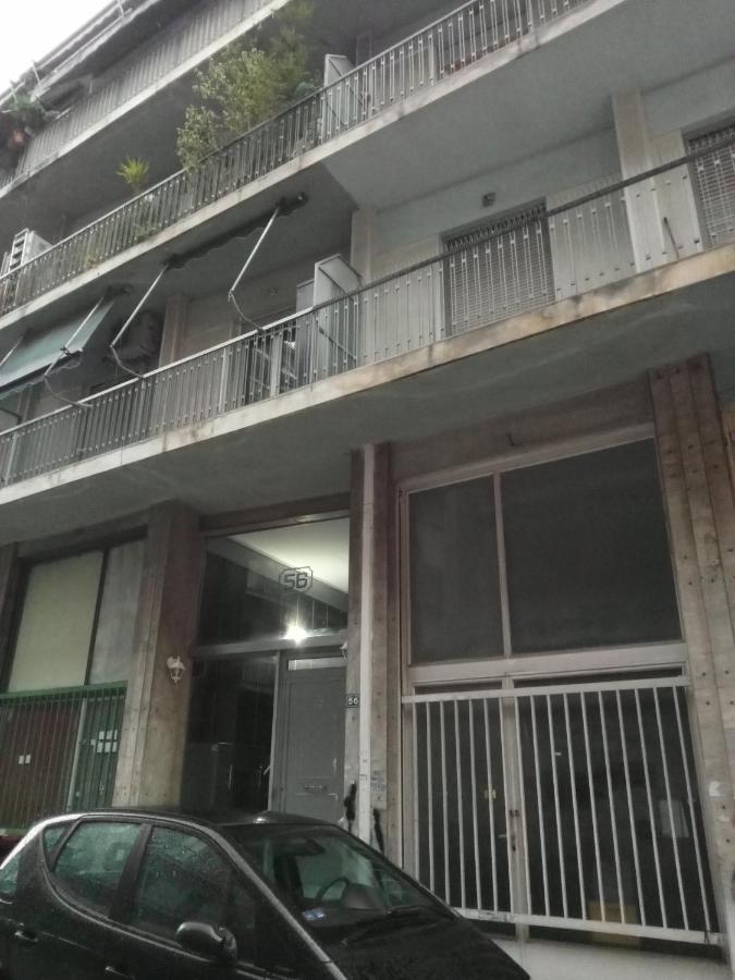 Cozy Studio Near Victoria Metro Station Athen Eksteriør billede