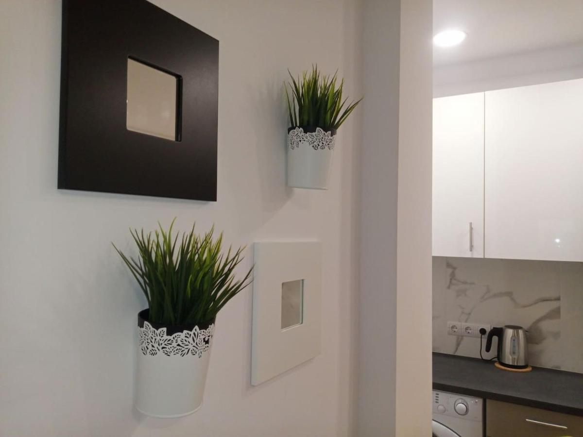 Cozy Studio Near Victoria Metro Station Athen Eksteriør billede